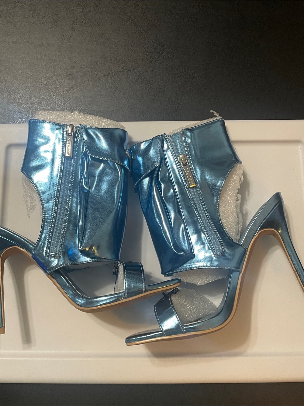 Cape Robbin Eveleen Cargo Pant metallic blue pocket Heel w zipper NWT Sz. 6.5